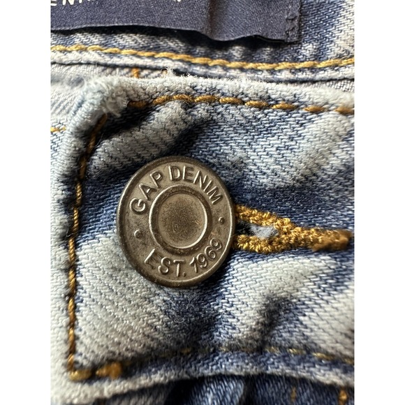 GAP Jeans Mens 34x32 Light Wash Blue Slim Denim Zip Fly 5-Pocket Straight Leg - Picture 6 of 15